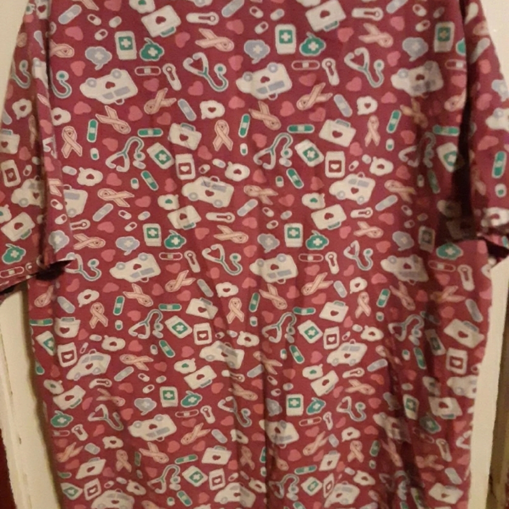 Scrub Top - Picture 7 of 9